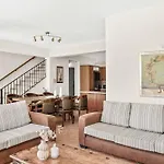 Thymari Villa *